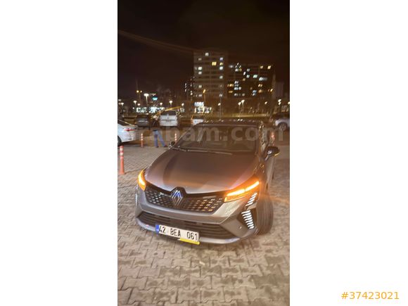 Sahibinden Renault Clio 1.0 TCe Techno Esprit Alpine 2025 Model 