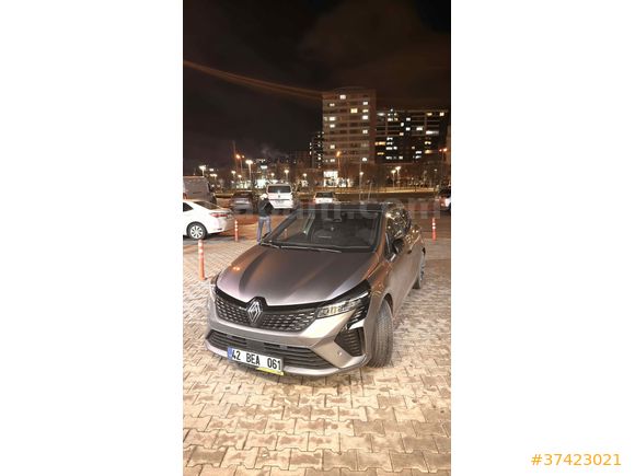 Sahibinden Renault Clio 1.0 TCe Techno Esprit Alpine 2025 Model 