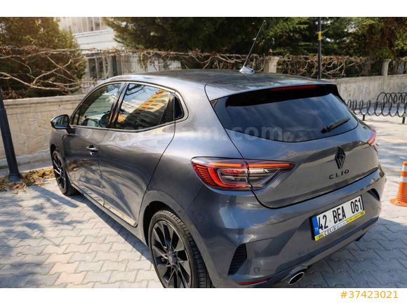 Sahibinden Renault Clio 1.0 TCe Techno Esprit Alpine 2025 Model 