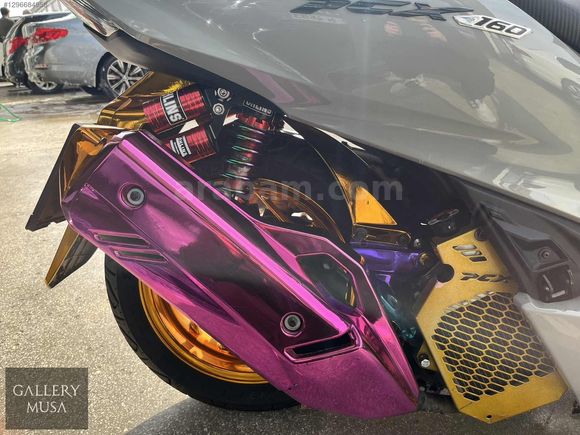 GALLERY MUSA/BOYASIZ 2023 HONDA PCX 125 ÖZEL YAPIM MODİFİYELİ