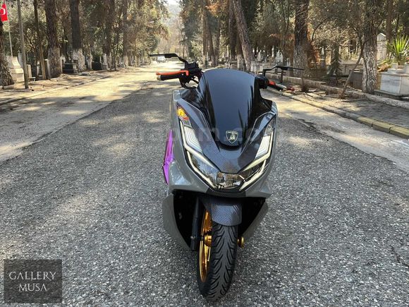 GALLERY MUSA/BOYASIZ 2023 HONDA PCX 125 ÖZEL YAPIM MODİFİYELİ