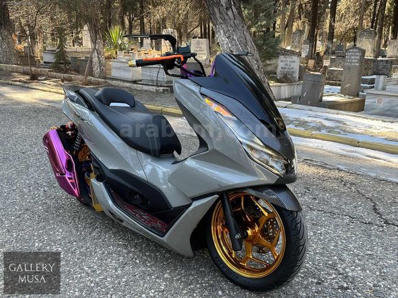 GALLERY MUSA/BOYASIZ 2023 HONDA PCX 125 ÖZEL YAPIM MODİFİYELİ