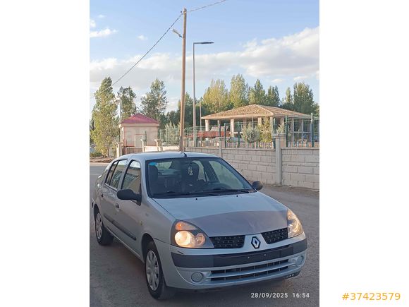 Renault clio2 çok temiz araçtır uygun fiyatlı  cüzi miktarda pazarlık payı vardır ?