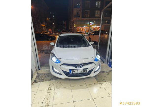 Sahibinden Hyundai i30 1.6 CRDi Style 2013 Model