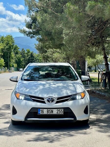 Sahibinden Toyota Auris 1.33 Life 2013 Model Bursa 186.000 km Beyaz
