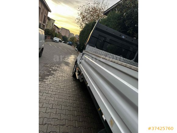 Sahibinden Ford Transit 350 L 2023 Model  11.000 km Beyaz