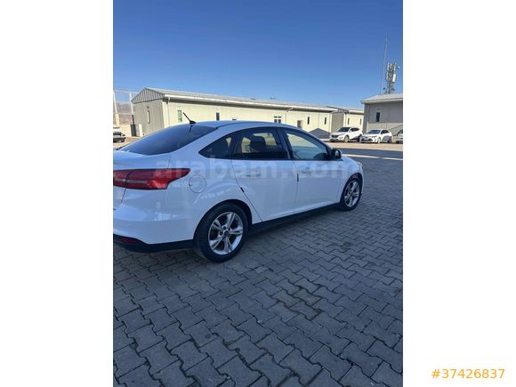 Sahibinden Ford Focus 1.6 Ti-VCT Style 2015 Model Şırnak 130.000 km Beyaz