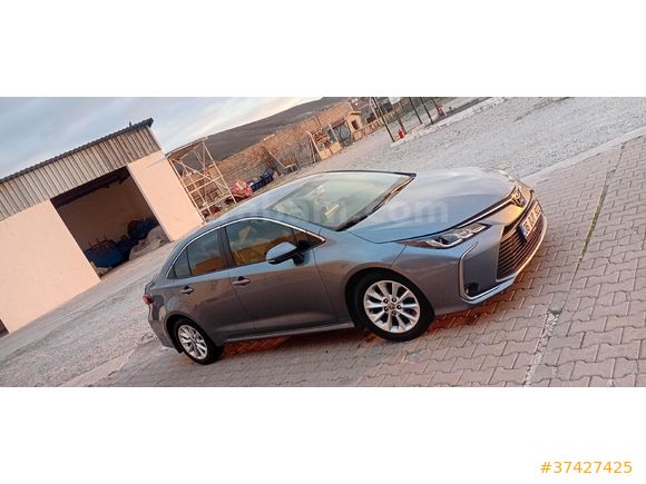 Sahibinden Toyota Corolla 1.5 Dream 2022 Model  72.000 km Mavi (metalik)