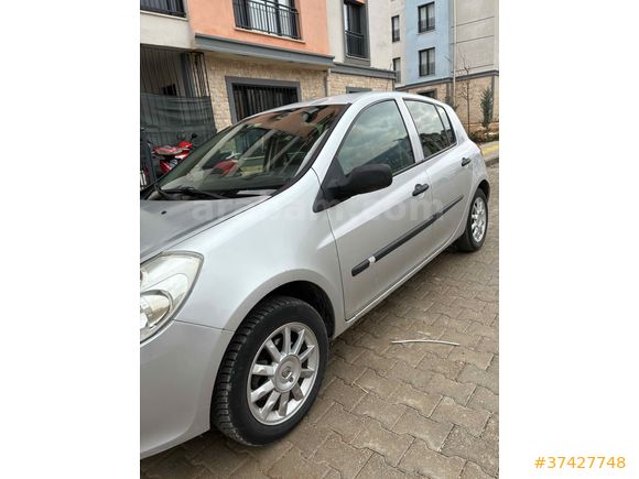Renault Clio 1.2 Extreme 2009 Model 