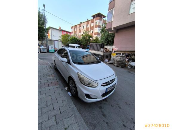 Sahibinden Hyundai Accent Blue 1.6 CRDI Mode Plus 2017 Model  160.000 km Beyaz