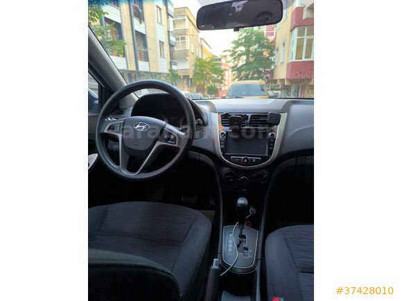 Sahibinden Hyundai Accent Blue 1.6 CRDI Mode Plus 2017 Model  160.000 km Beyaz