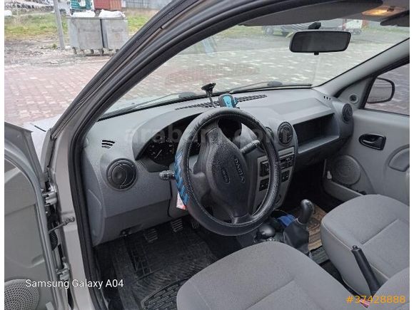 Sahibinden Dacia Logan 1.6 Ambiance 2008 Model  127.500 km Gri (Gümüş)