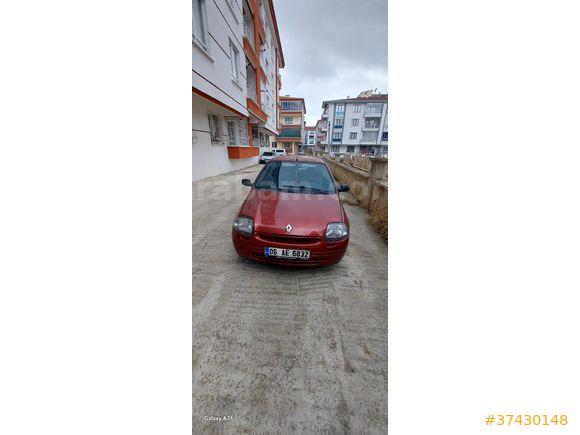 Sahibinden Renault Clio 1.4 RNA 2000 Model