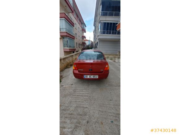 Sahibinden Renault Clio 1.4 RNA 2000 Model