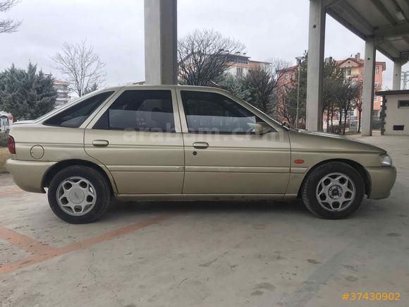 Sahibinden Ford Escort 1.6 CLX 1998 Model 