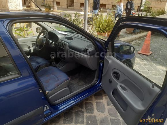 Sahibinden Renault Clio 1.4 RN 2000 Model