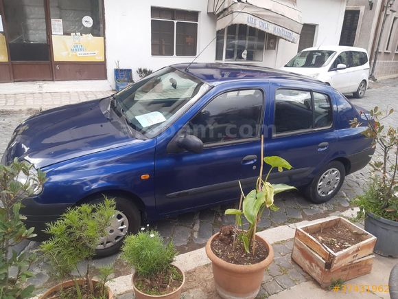 Sahibinden Renault Clio 1.4 RN 2000 Model