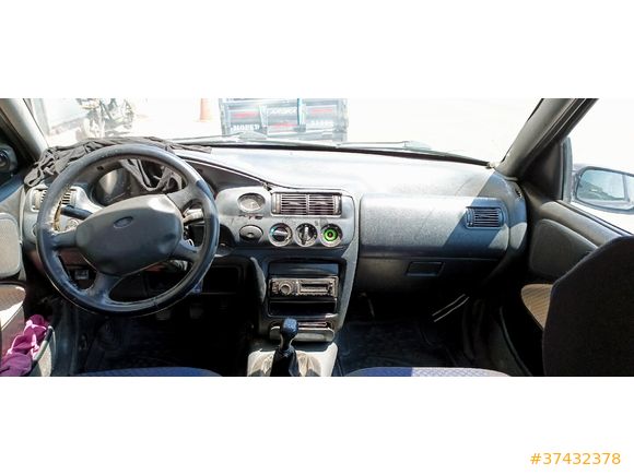 öncelik takas  Ford Escort stw 1.6 CLX 1999 Model