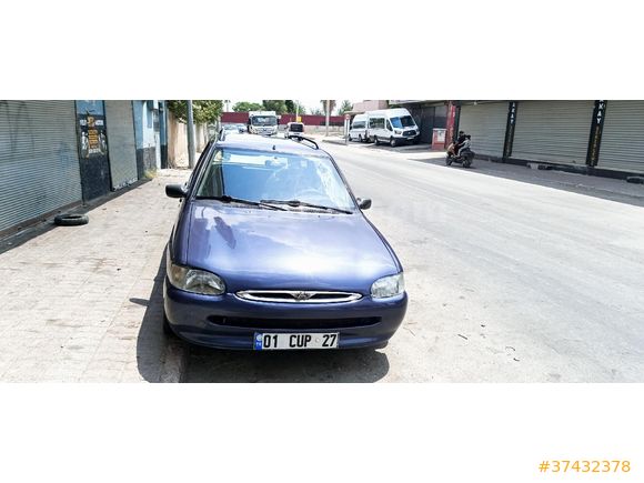 öncelik takas  Ford Escort stw 1.6 CLX 1999 Model
