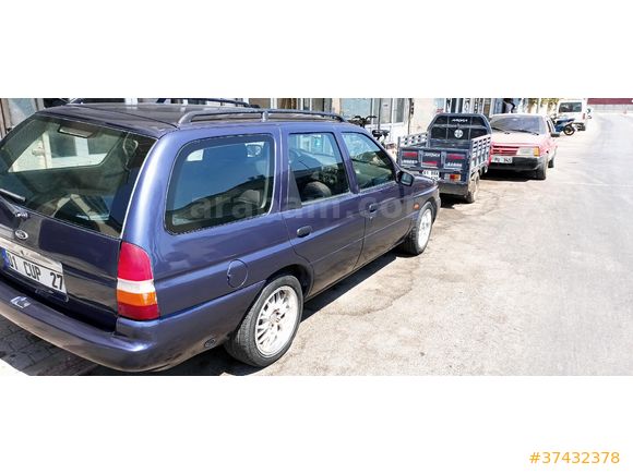öncelik takas  Ford Escort stw 1.6 CLX 1999 Model