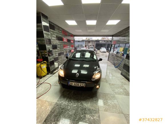 Sahibinden Renault Clio 1.4 Expression 2010 Model 