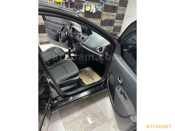 Sahibinden Renault Clio 1.4 Expression 2010 Model 