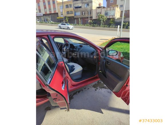 Sahibinden Renault Megane 1.4 Authentique 2006 Model 