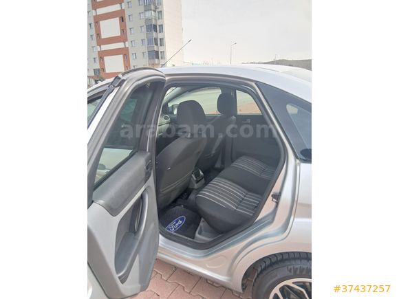 Sahibinden Ford Focus 1.6 TDCi Trend 2009 Model
