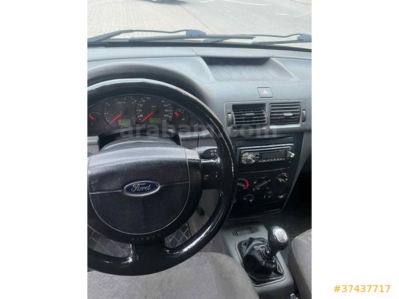 Galeriden Ford Tourneo Connect 90 LIk K210S 1.8 2004 Model Şanlıurfa