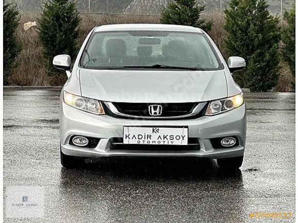 İLK SAHİBİNDEN 2016 HONDA CİVİC DEGİSENSİZ KM 95.000