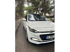 Sahibinden Hyundai i20 1.4 MPI Style 2018 Model  118.000 km Beyaz