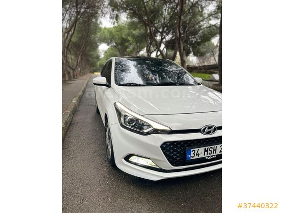 Sahibinden Hyundai i20 1.4 MPI Style 2018 Model  118.000 km Beyaz