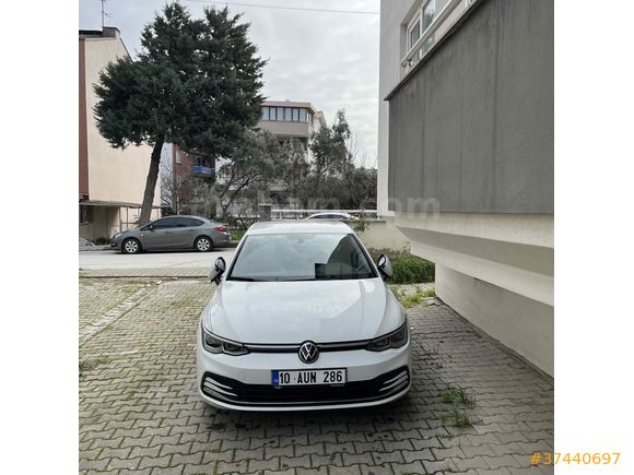 Sahibinden Volkswagen Golf 1.5 eTSI Style 2023 Model   Beyaz