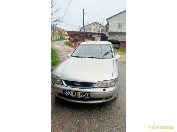 Sahibinden Opel Vectra 2.0 CDX 2000 Model