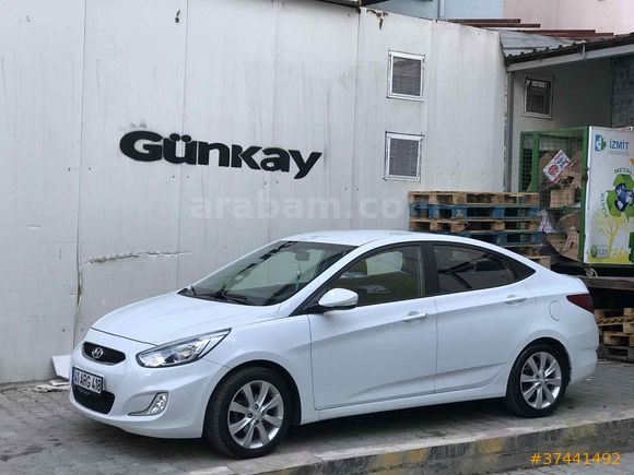 Sahibinden Hyundai Accent Blue 1.6 CRDI Mode 2018 Model Beyaz