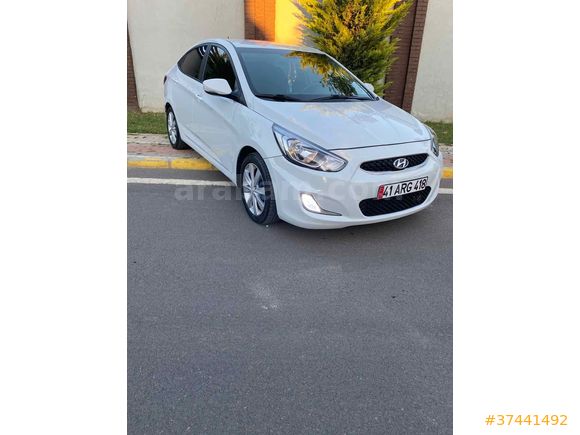 Sahibinden Hyundai Accent Blue 1.6 CRDI Mode 2018 Model Beyaz