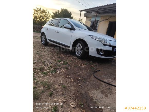 Sahibinden Renault Megane 1.6 Touch 2012 Model