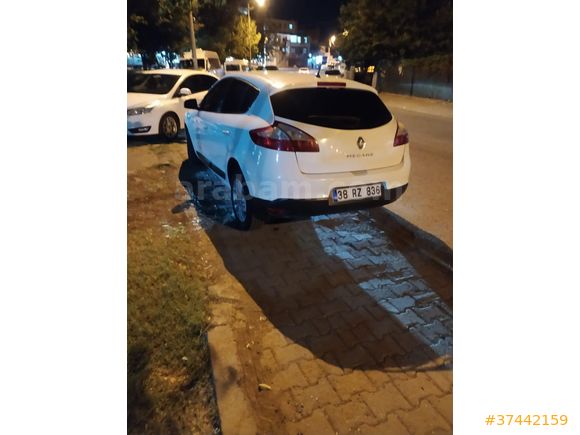 Sahibinden Renault Megane 1.6 Touch 2012 Model