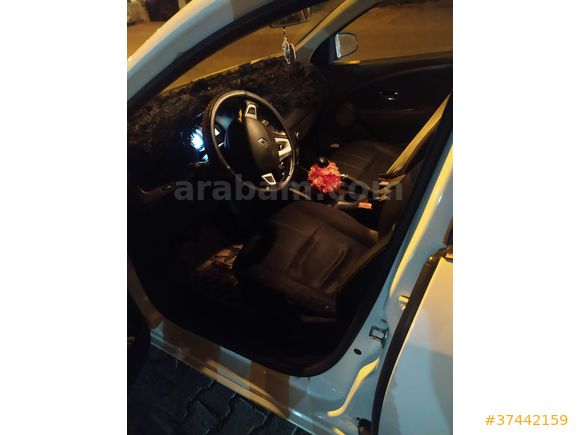 Sahibinden Renault Megane 1.6 Touch 2012 Model