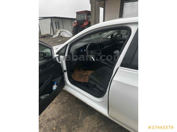 Sahibinden Volkswagen Golf 1.5 eTSI Style 2023 Model 