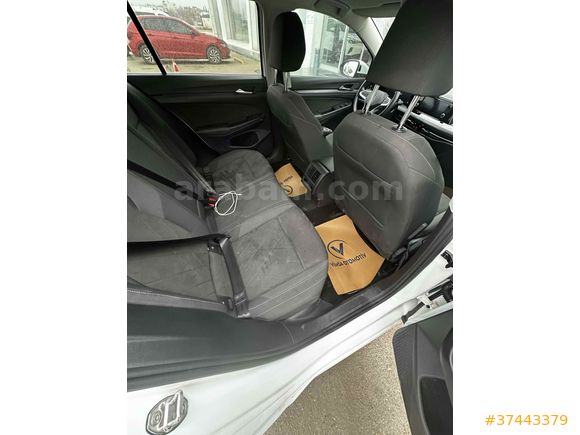 Sahibinden Volkswagen Golf 1.5 eTSI Style 2023 Model 