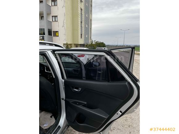 Sahibinden Kia Stonic 1.4 MPI Cool 2022 Model 