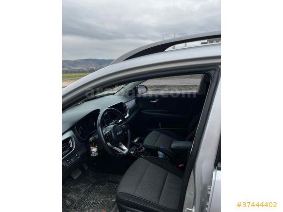 Sahibinden Kia Stonic 1.4 MPI Cool 2022 Model 