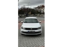 Sahibinden Volkswagen Jetta 1.6 TDi Comfortline 2015 Model  282.000 km Beyaz