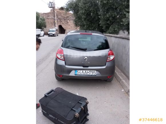 Sahibinden Renault Clio 1.5 dCi Authentique Edition 2012 Model