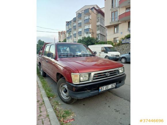 Sahibinden Toyota Hilux 2.4 D 2000 Model
