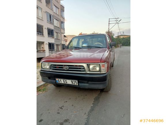 Sahibinden Toyota Hilux 2.4 D 2000 Model