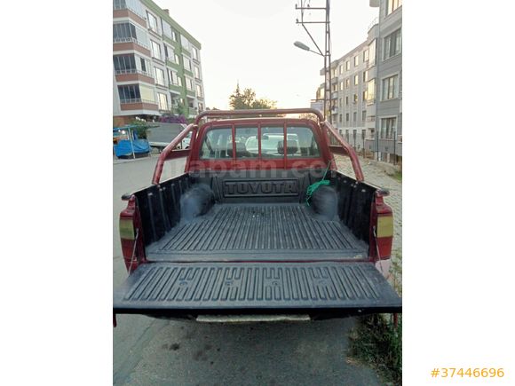 Sahibinden Toyota Hilux 2.4 D 2000 Model
