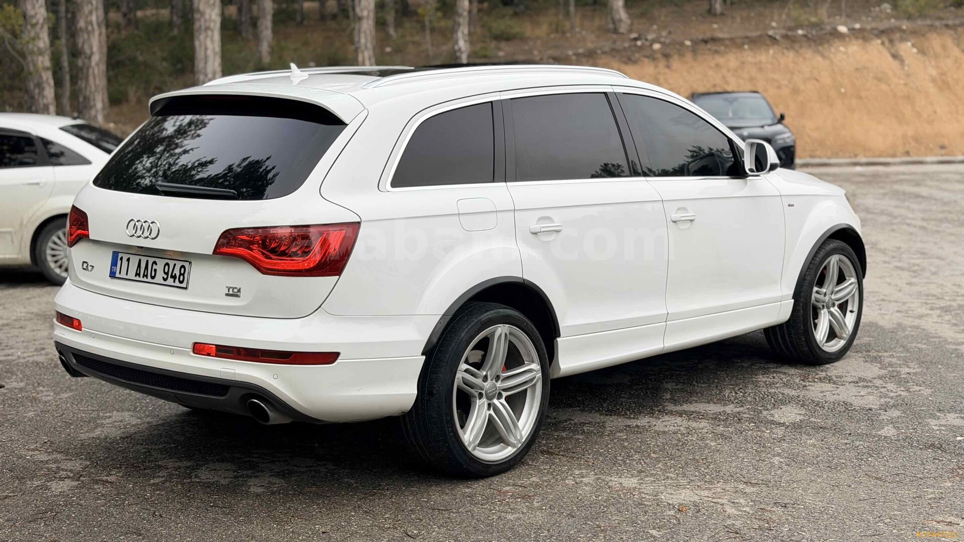 Sahibinden Audi Q7 3.0 TDI Quattro 2011 Model Bilecik 437.000 km Beyaz 3