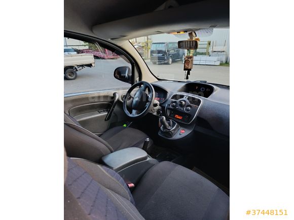 Sahibinden Renault Kangoo Multix 1.5 dCi Extreme 2017 Model  175.000 km Beyaz